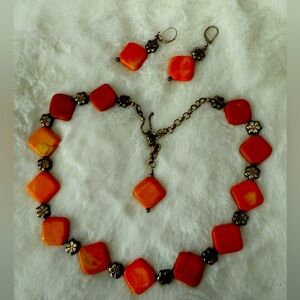 Necklace/Chocker and earings